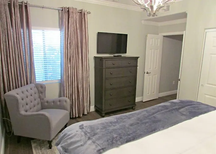 Holiday home Plush Gated With Heated Pool Near Westworld *